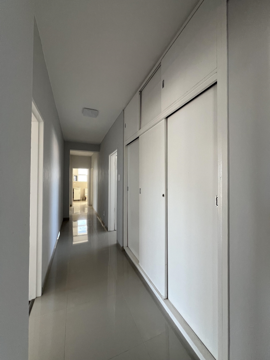 To Let 4 Bedroom Property for Rent in Van Ryneveld Western Cape
